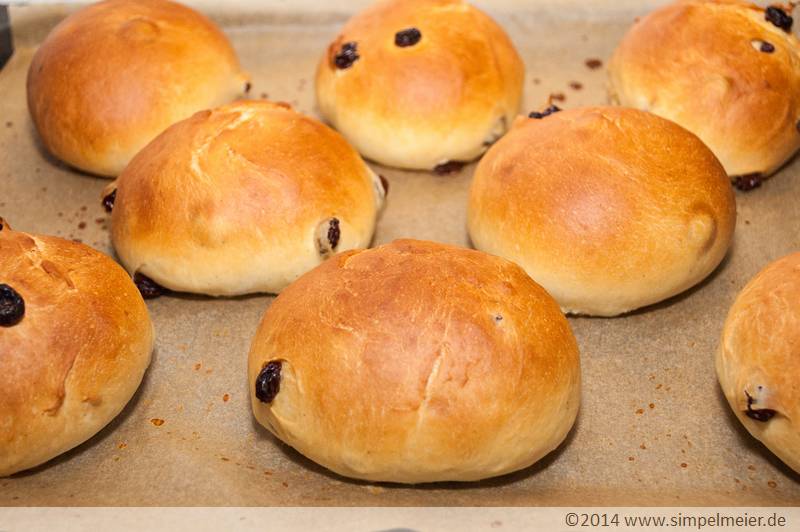 Rosinenbrötchen › SiMPELMEiER